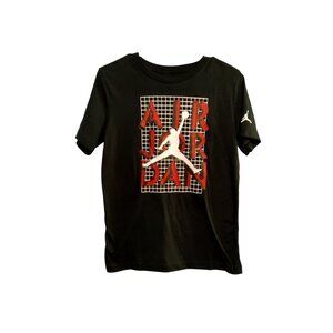 Crew Neck Design Air Jordan Boys Black T-Shirt With Graphic Logo Size L